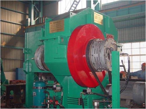 Representative cold-shear equipment family imagery; the exact configuration varies by application.