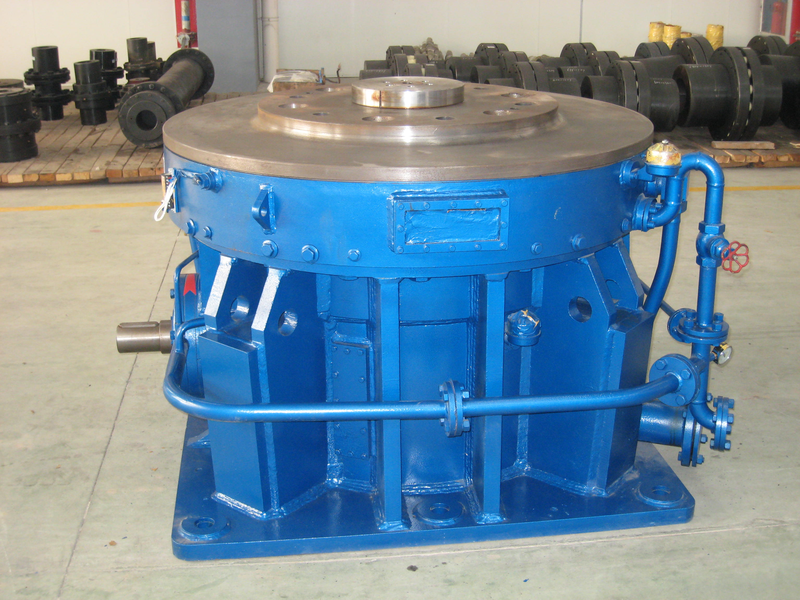 Representative vertical-mill gearbox family imagery; the exact configuration varies by application.